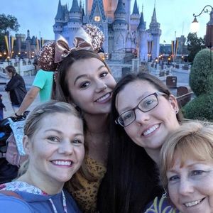 Meet your Posher, Lillian